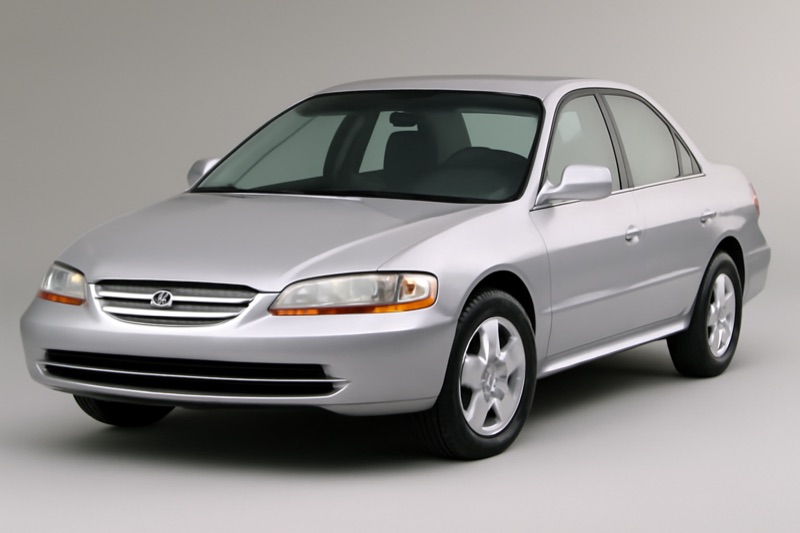 2000 Honda Accord windshield replacement in Santa Monica, CA