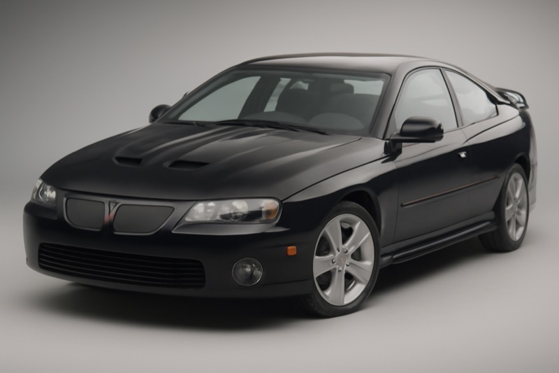 2006 Pontiac GTO windshield replacement in Santa Monica, CA