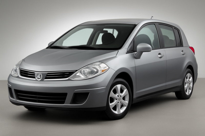 2008 Nissan Versa windshield replacement in Santa Monica, CA
