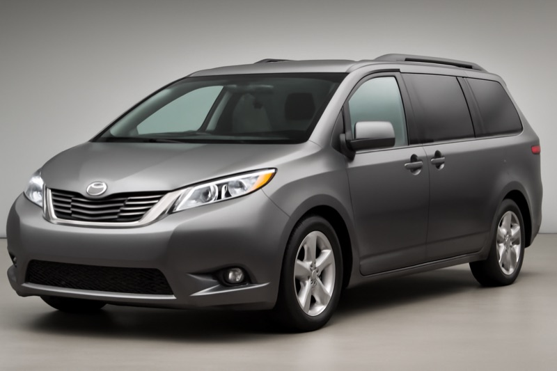 2015 Toyota Sienna windshield replacement in Santa Monica, CA
