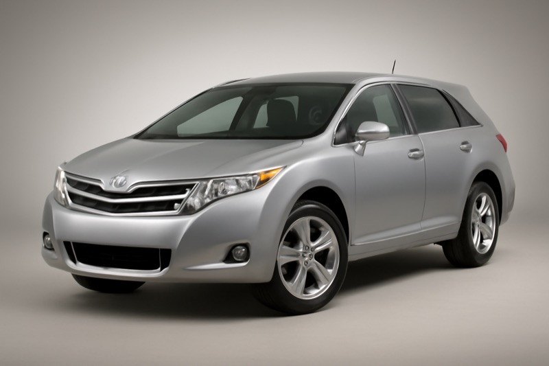 2015 Toyota Venza windshield replacement in Santa Monica, CA