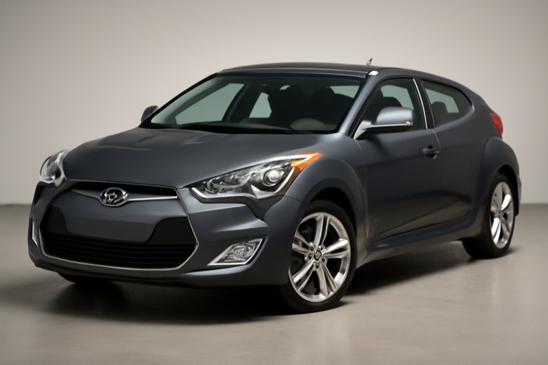 2016 Hyundai Veloster windshield replacement in Santa Monica, CA