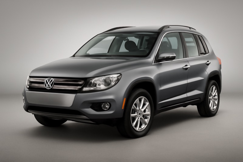 2016 Volkswagen Tiguan windshield replacement in Santa Monica, CA
